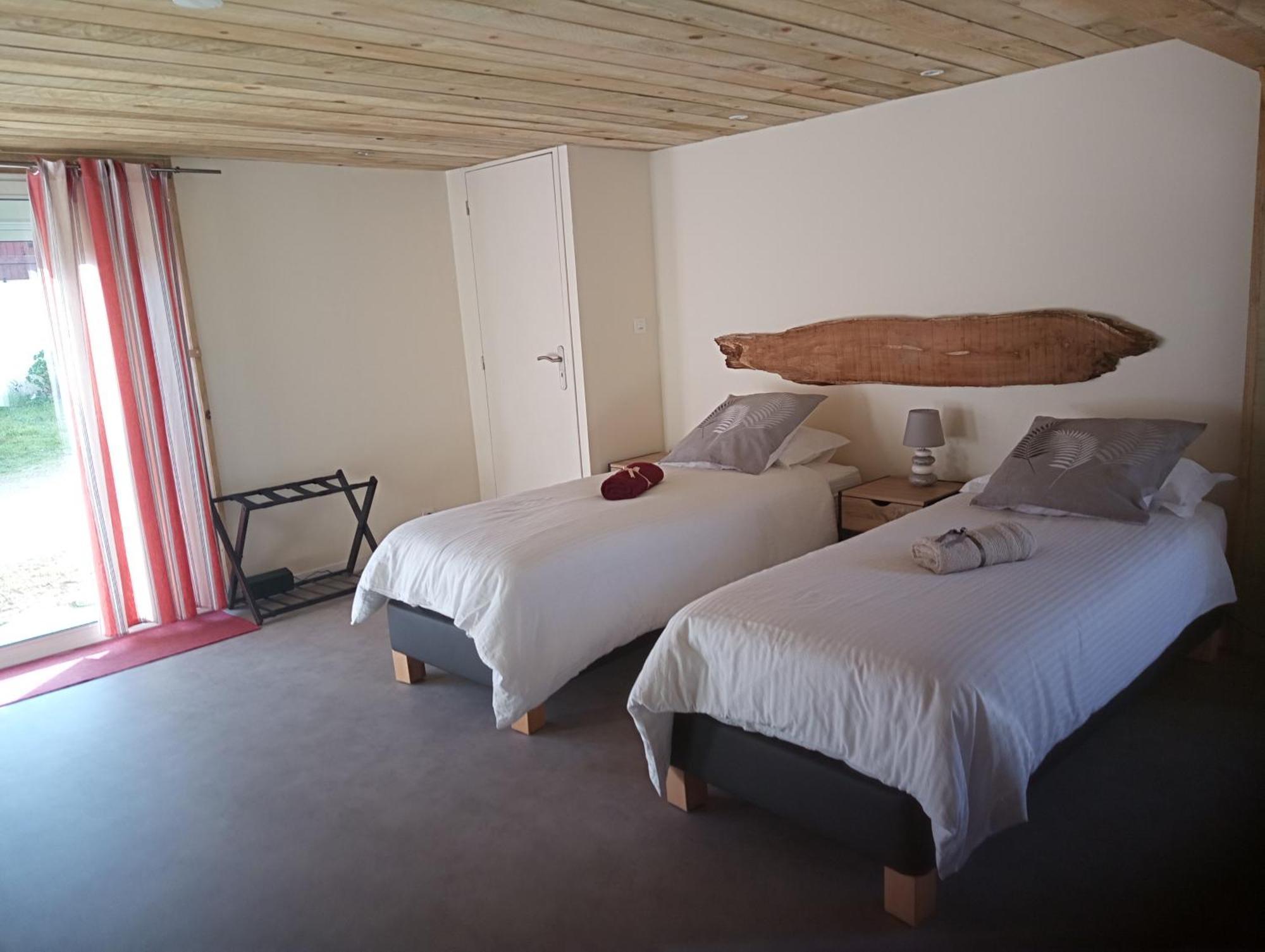 La Canette De Phil - Chambre D'Hotes, Independante - Vue Sur Piscine Samatan Exterior photo